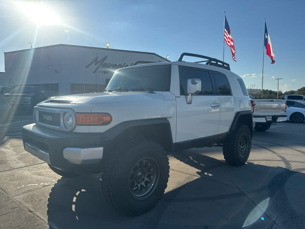 2013 TOYOTA FJ Cruiser