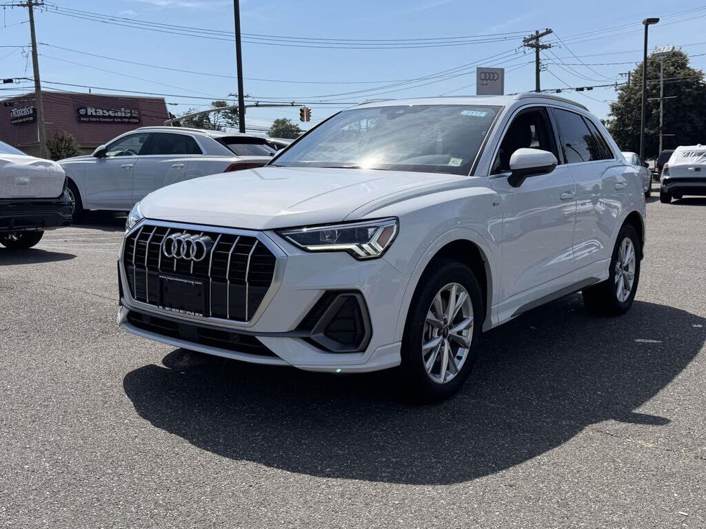 2025 AUDI Q3