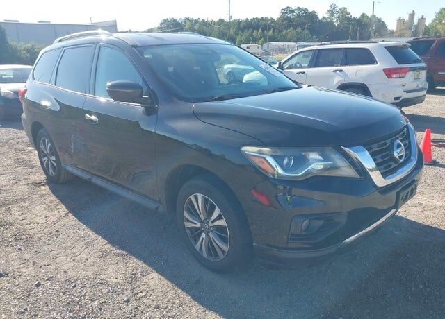 2017 NISSAN Pathfinder
