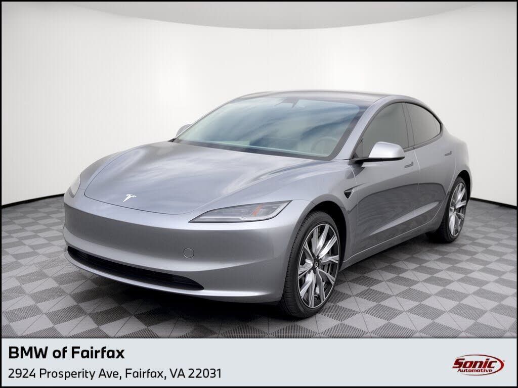 2025 TESLA Model 3