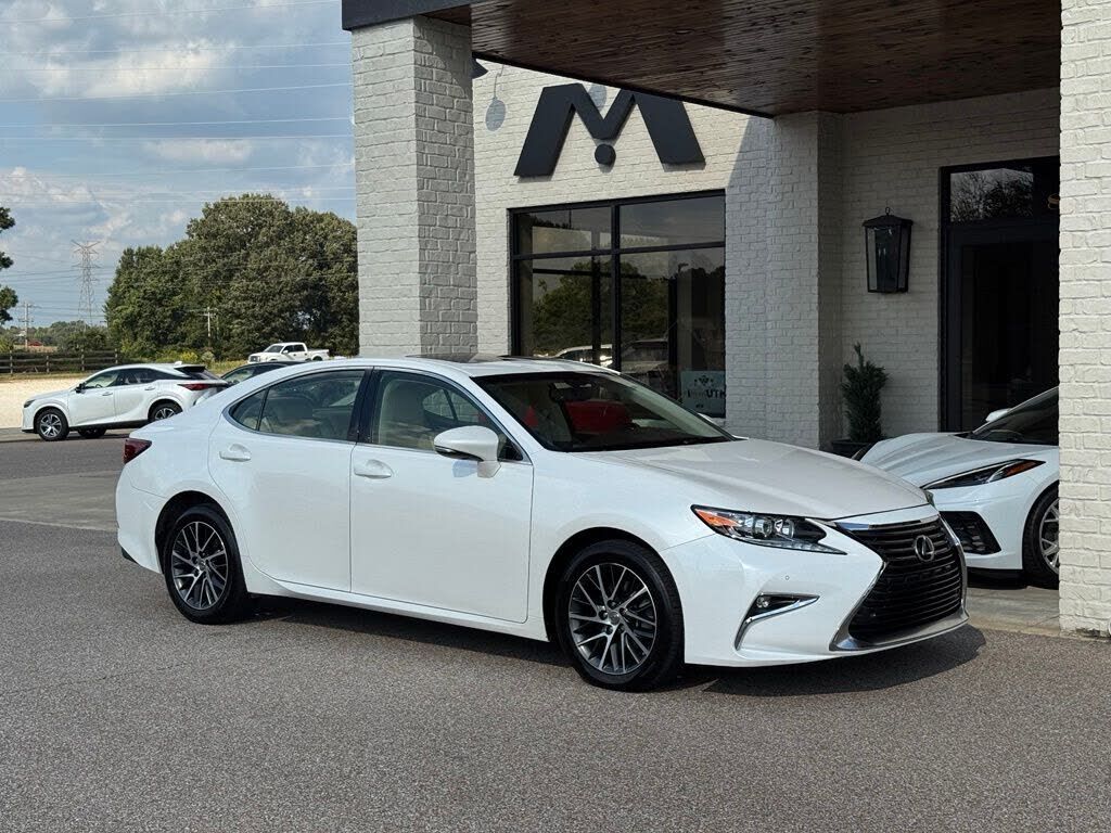 2016 LEXUS ES