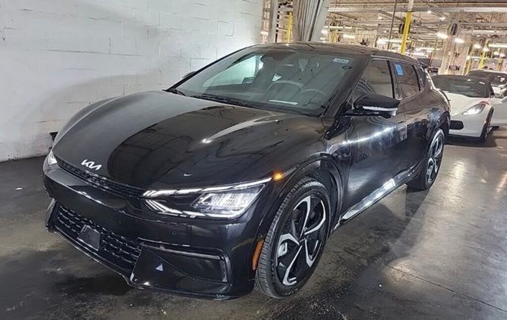 2023 KIA EV6