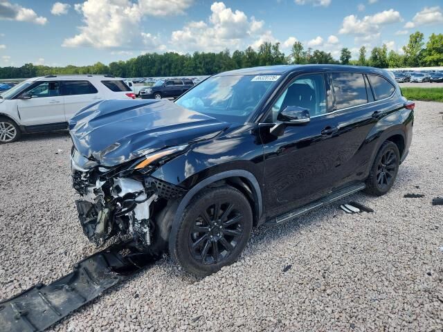 2022 TOYOTA Highlander