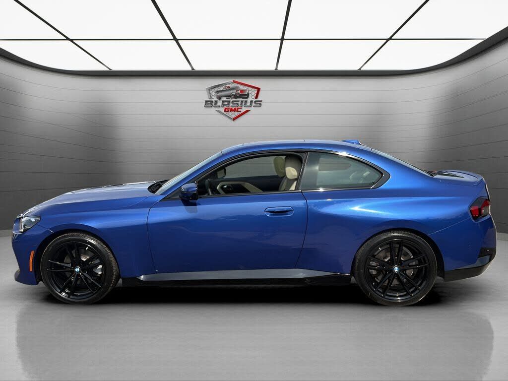 2024 BMW 230i