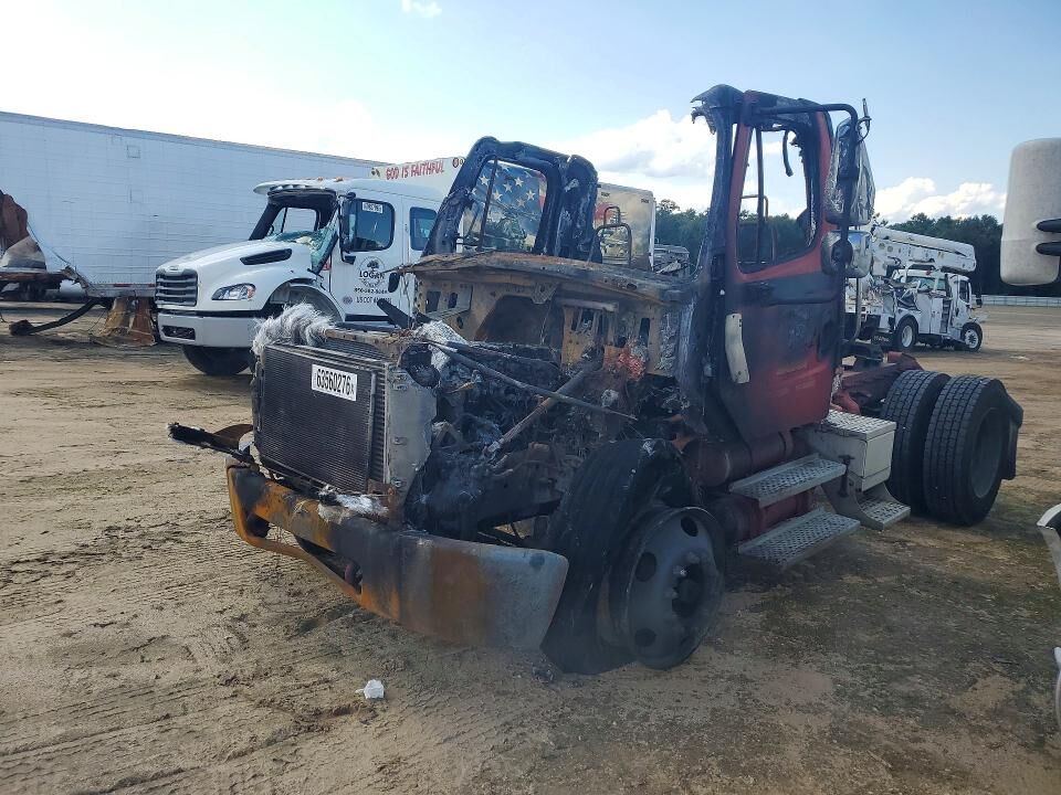 2006 FREIGHTLINER M2