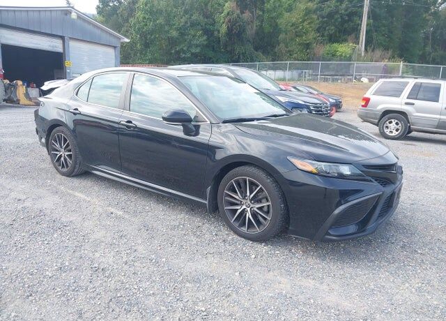2021 TOYOTA Camry