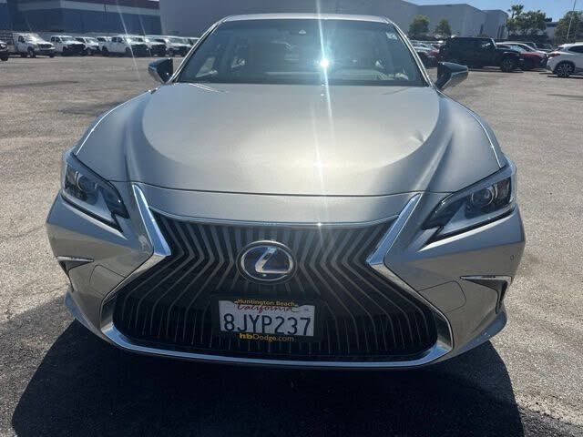 2019 Lexus ES