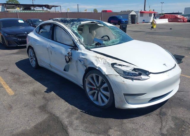 2018 TESLA Model 3
