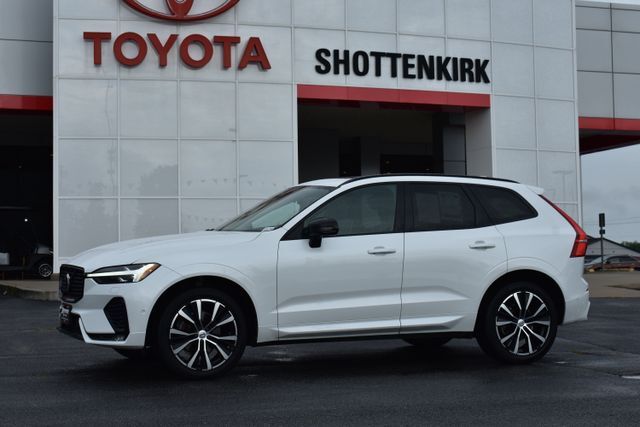 2023 VOLVO XC60