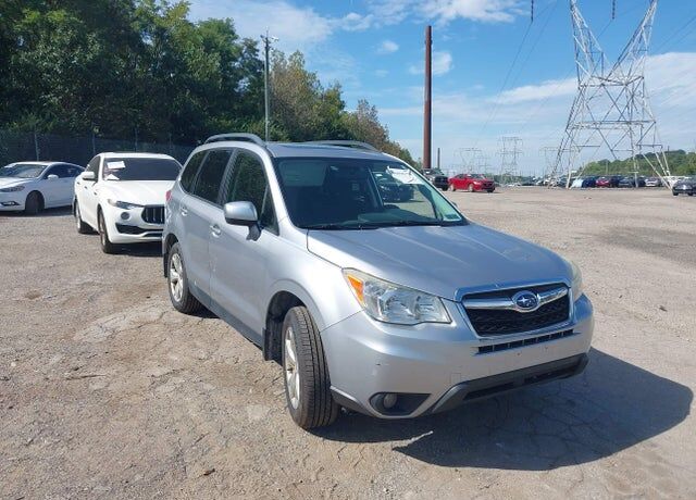 2015 SUBARU Forester
