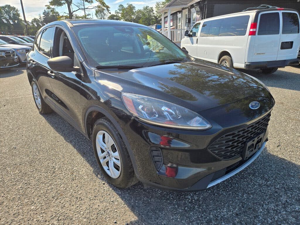 2021 FORD Escape
