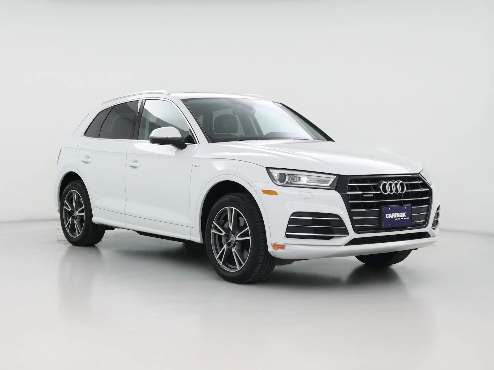 2020 AUDI Q5 e