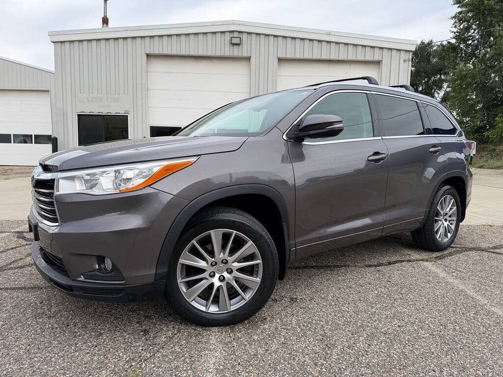 2015 TOYOTA Highlander