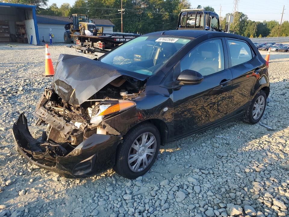 2013 MAZDA Mazda2
