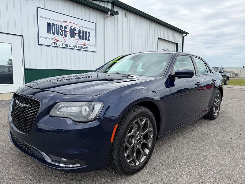 2016 CHRYSLER 300