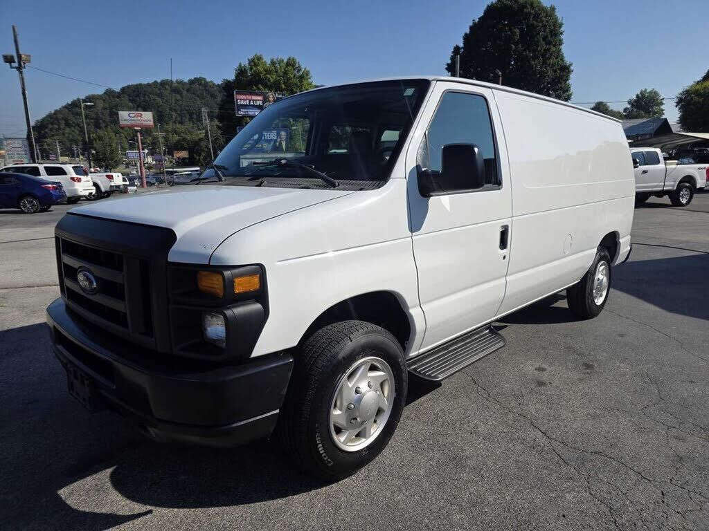 2011 FORD E-150