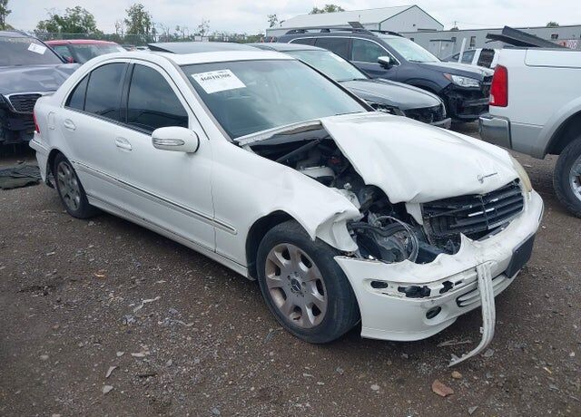 2006 MERCEDES-BENZ C-Class