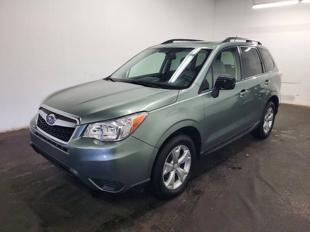 2015 SUBARU Forester