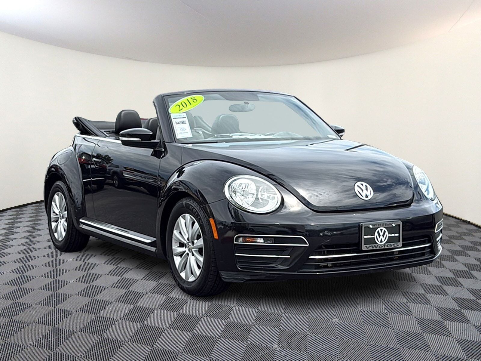 2018 VOLKSWAGEN Beetle