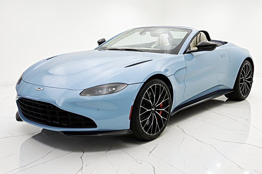 2022 ASTON MARTIN Vantage