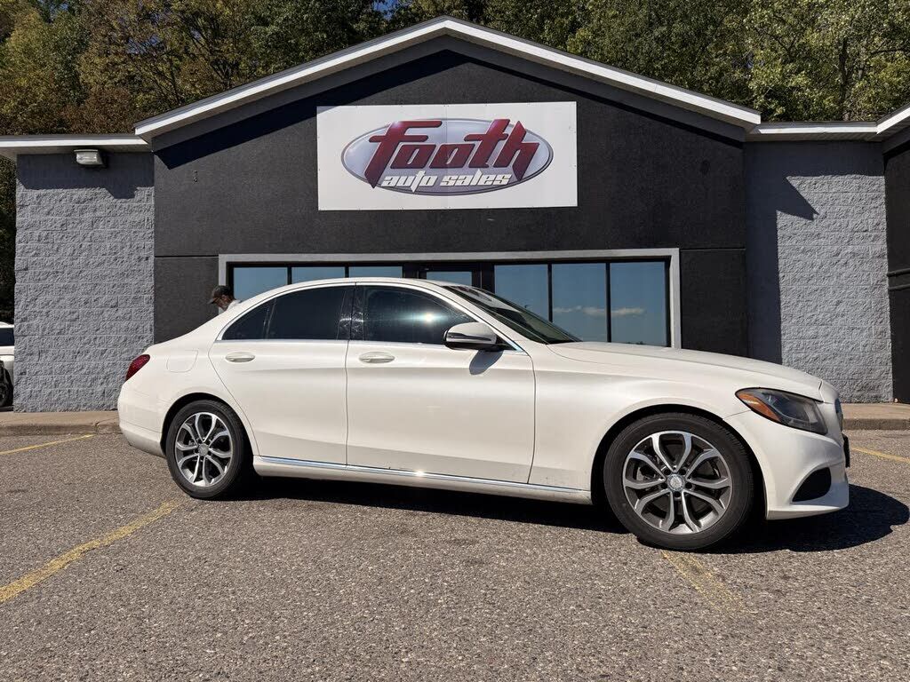 2016 MERCEDES-BENZ C-Class