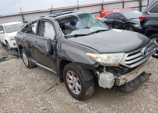 2012 TOYOTA Highlander