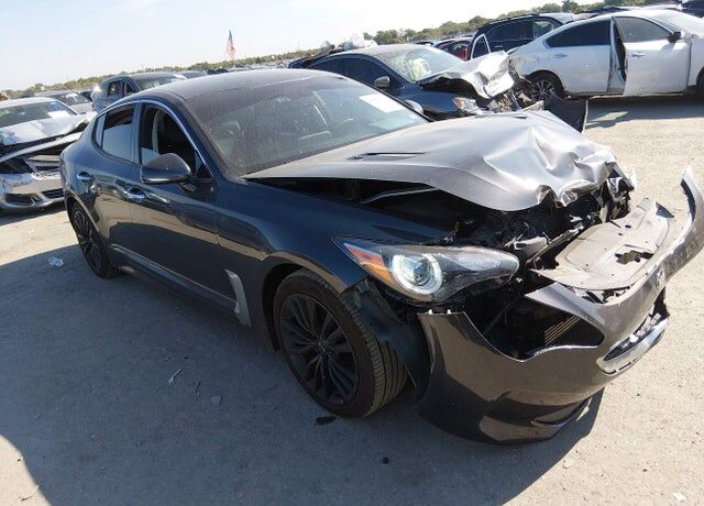 2019 KIA Stinger