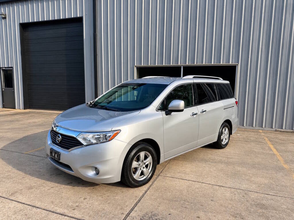 2017 NISSAN Quest