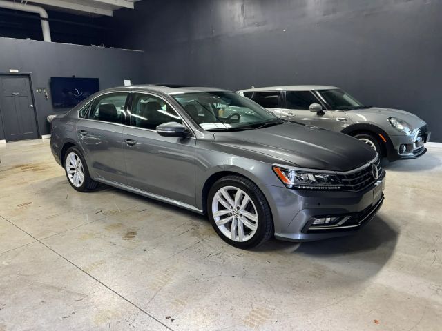 2018 VOLKSWAGEN Passat