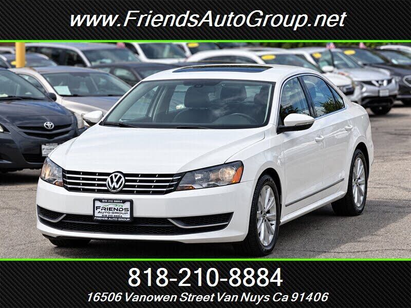2012 VOLKSWAGEN Passat
