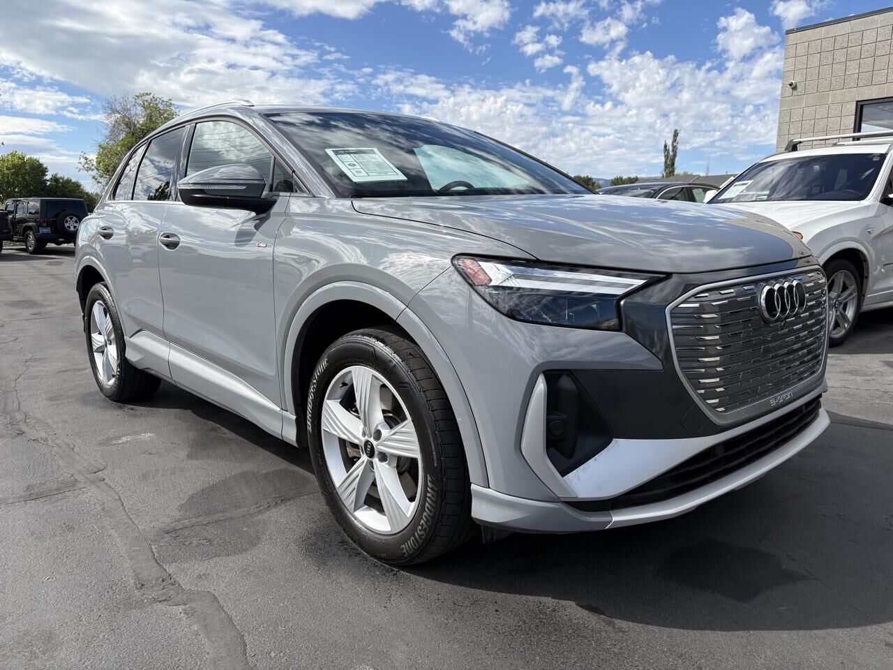 2024 AUDI Q4