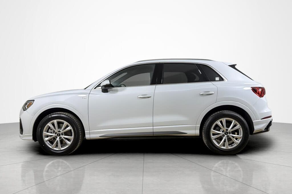 2022 Audi Q3