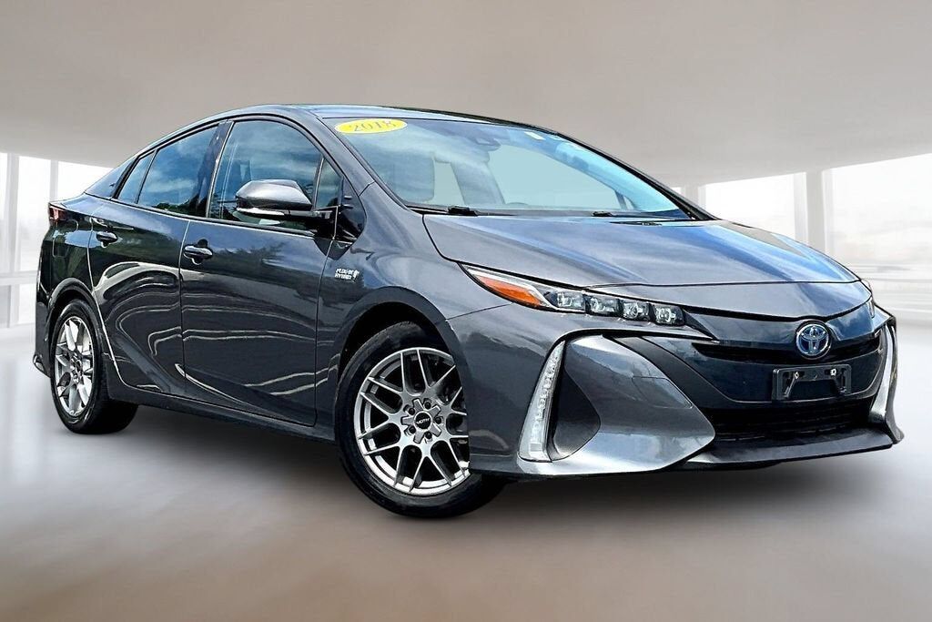 2018 TOYOTA Prius