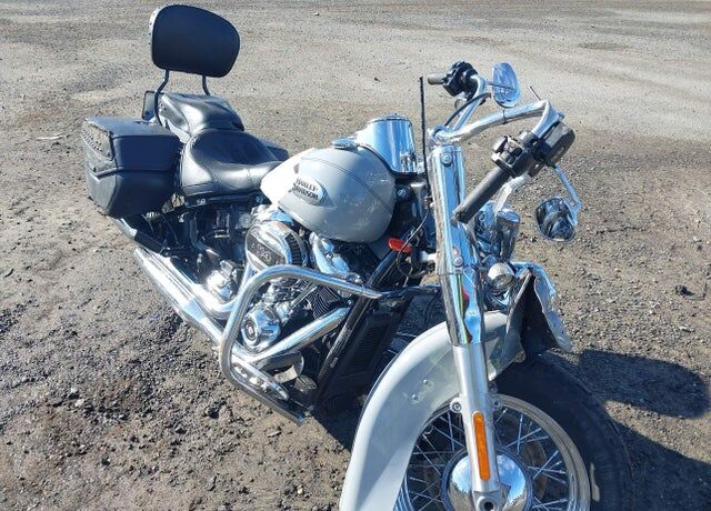 2024 HARLEY DAVIDSON FLHCS / Heritage Classic 114