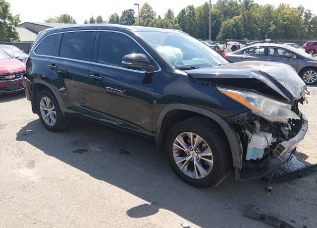 2015 TOYOTA Highlander