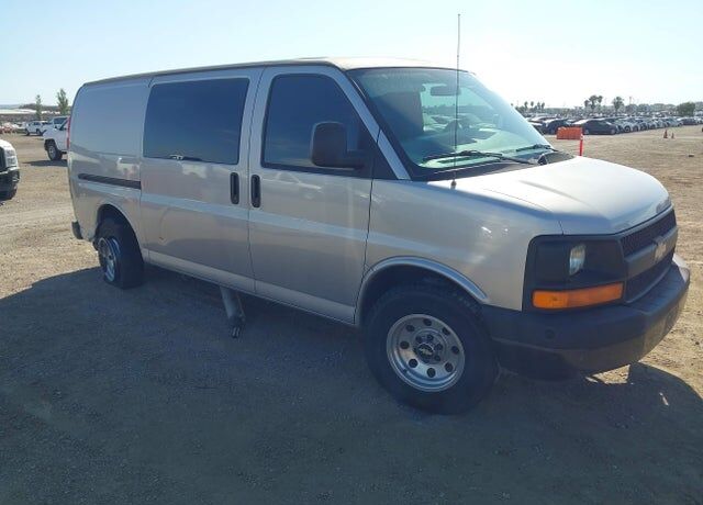 2005 CHEVROLET Express