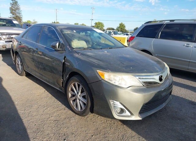 2013 TOYOTA Camry