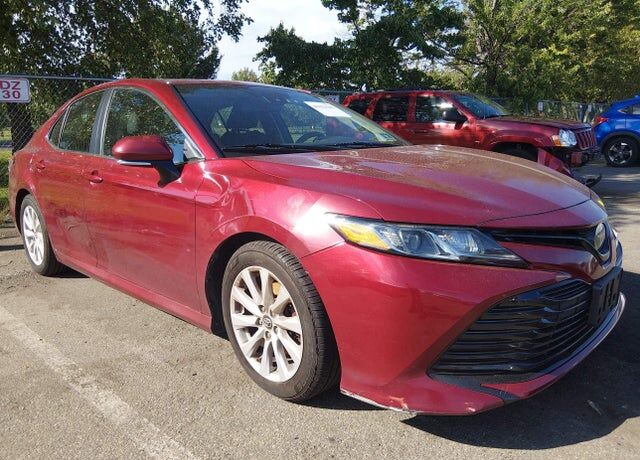 2018 TOYOTA Camry