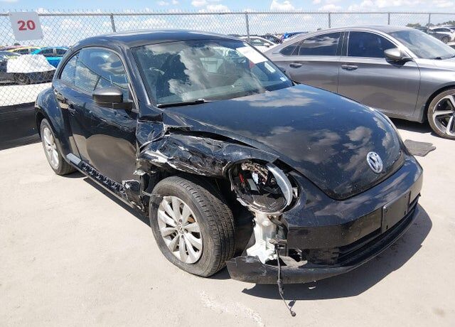 2015 VOLKSWAGEN Beetle