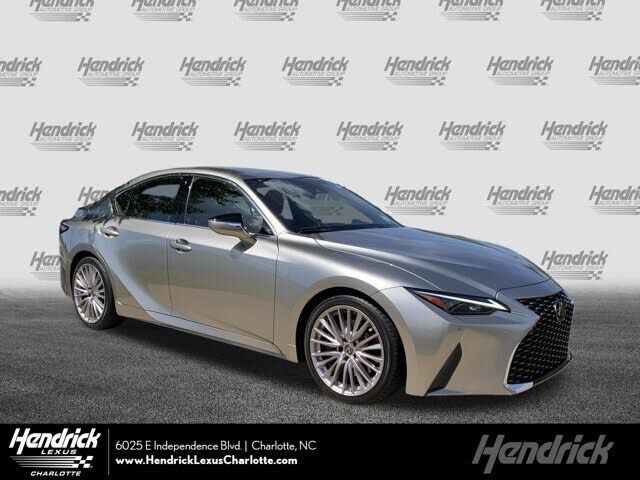 2023 LEXUS IS