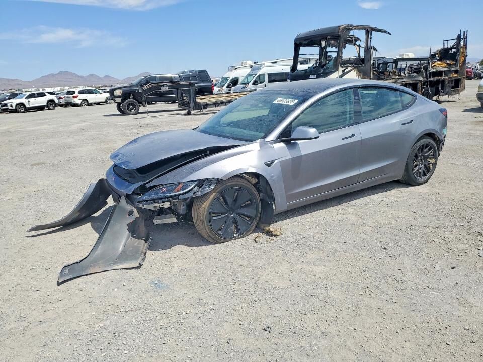 2025 TESLA Model 3