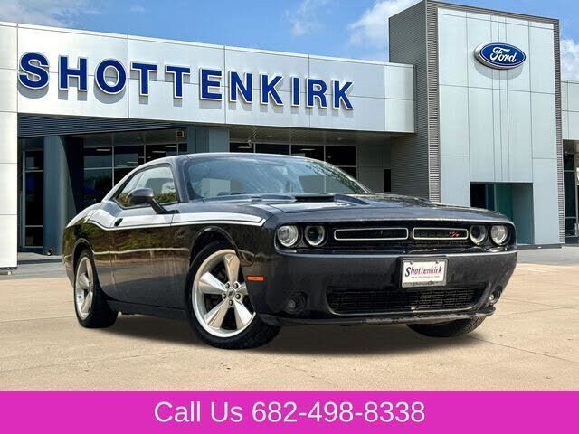 2017 DODGE Challenger