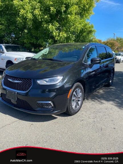 2023 CHRYSLER Pacifica