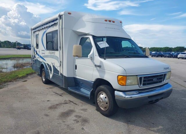 2006 FORD E-450