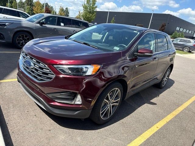 2022 FORD Edge