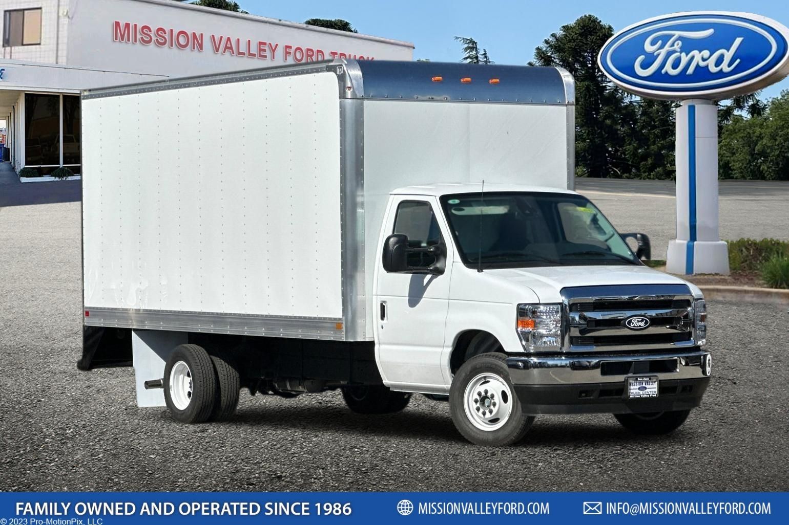2027 FORD E-450