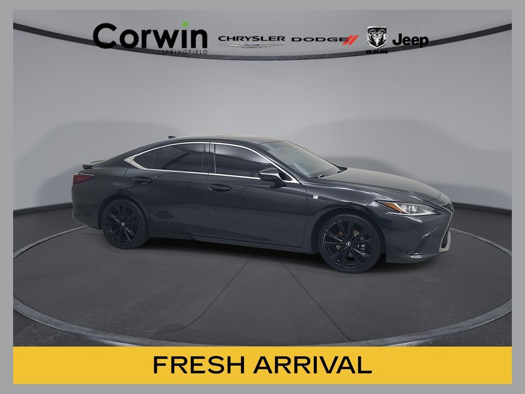 2022 LEXUS ES