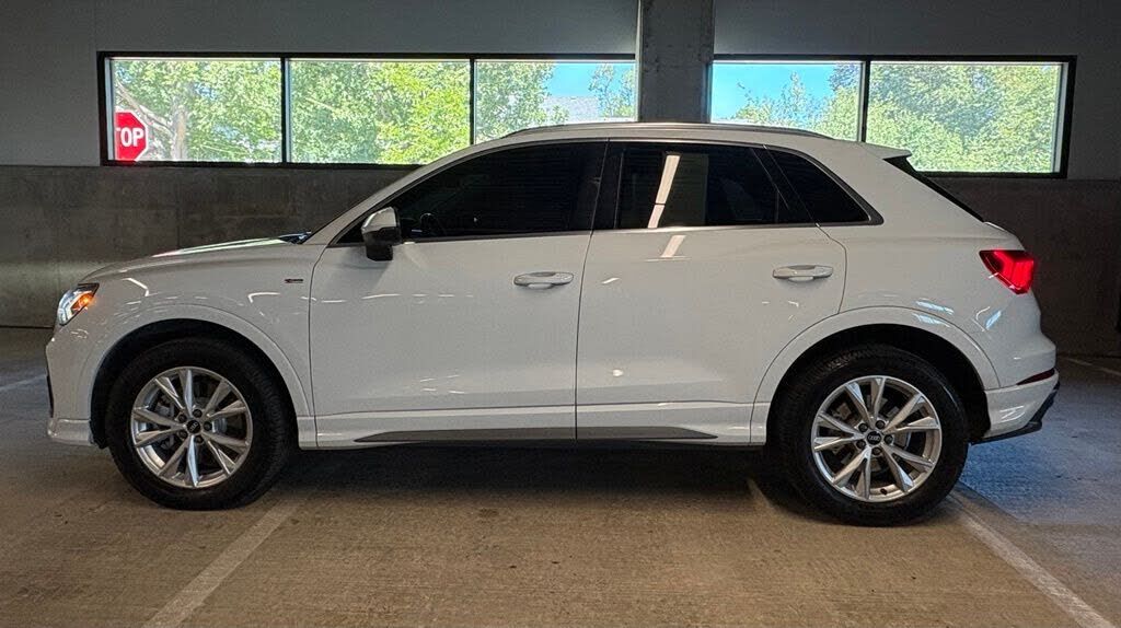 2022 Audi Q3
