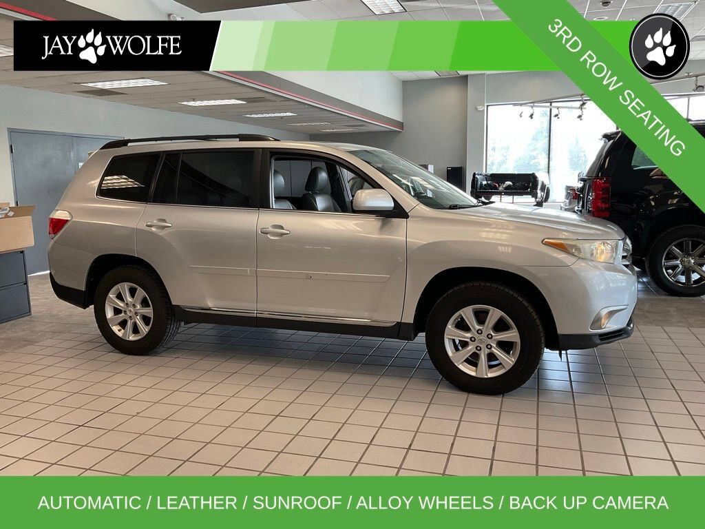 2011 TOYOTA Highlander