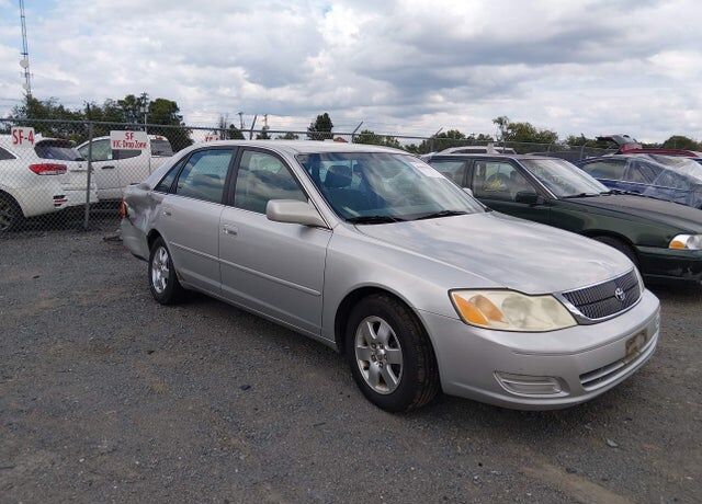 2002 TOYOTA Avalon